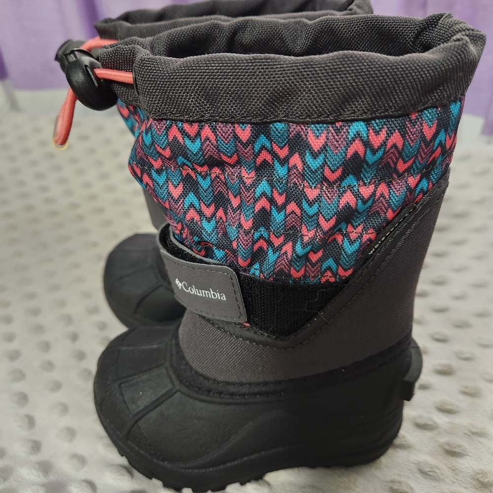 Columbia size 6 toddler winter boots